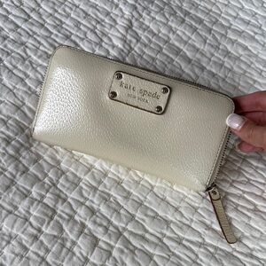 Kate Spade Cream Wallet